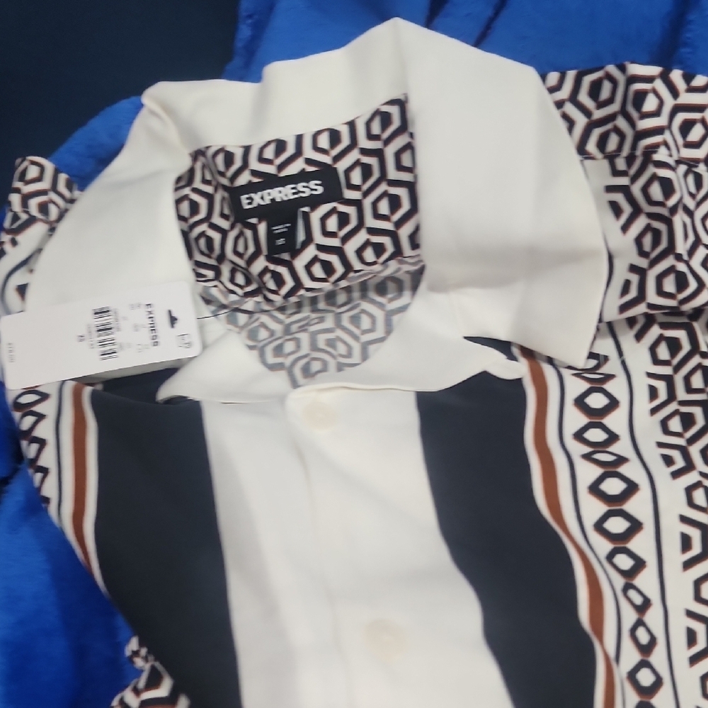 Express Casual Button Down Shirt in Black and Brown I